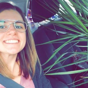 Meet your Posher, Casie